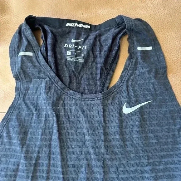 Nike Dri-Fit Sleeveless Miler Running Tank Top Black Mesh Breathable Womens S - Picture 4 of 8